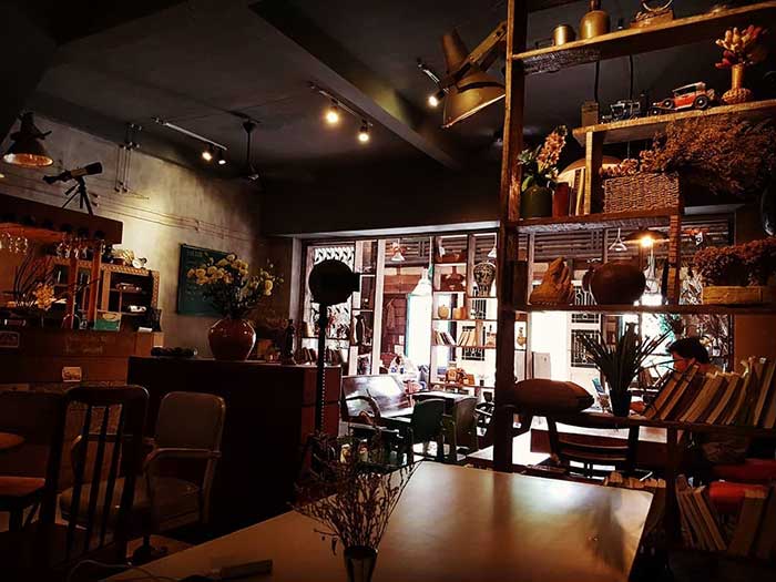 LAM Kafe - Quán Cafe Vintage Thủ Đức