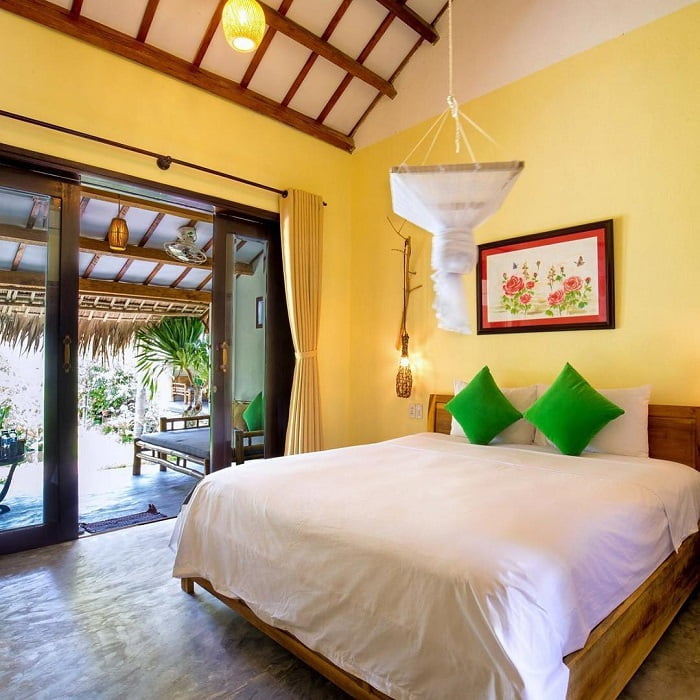 TOP 10 Homestay Hội An Đẹp, Gần Phố Cổ Red Flower Cottages homestay hoi an