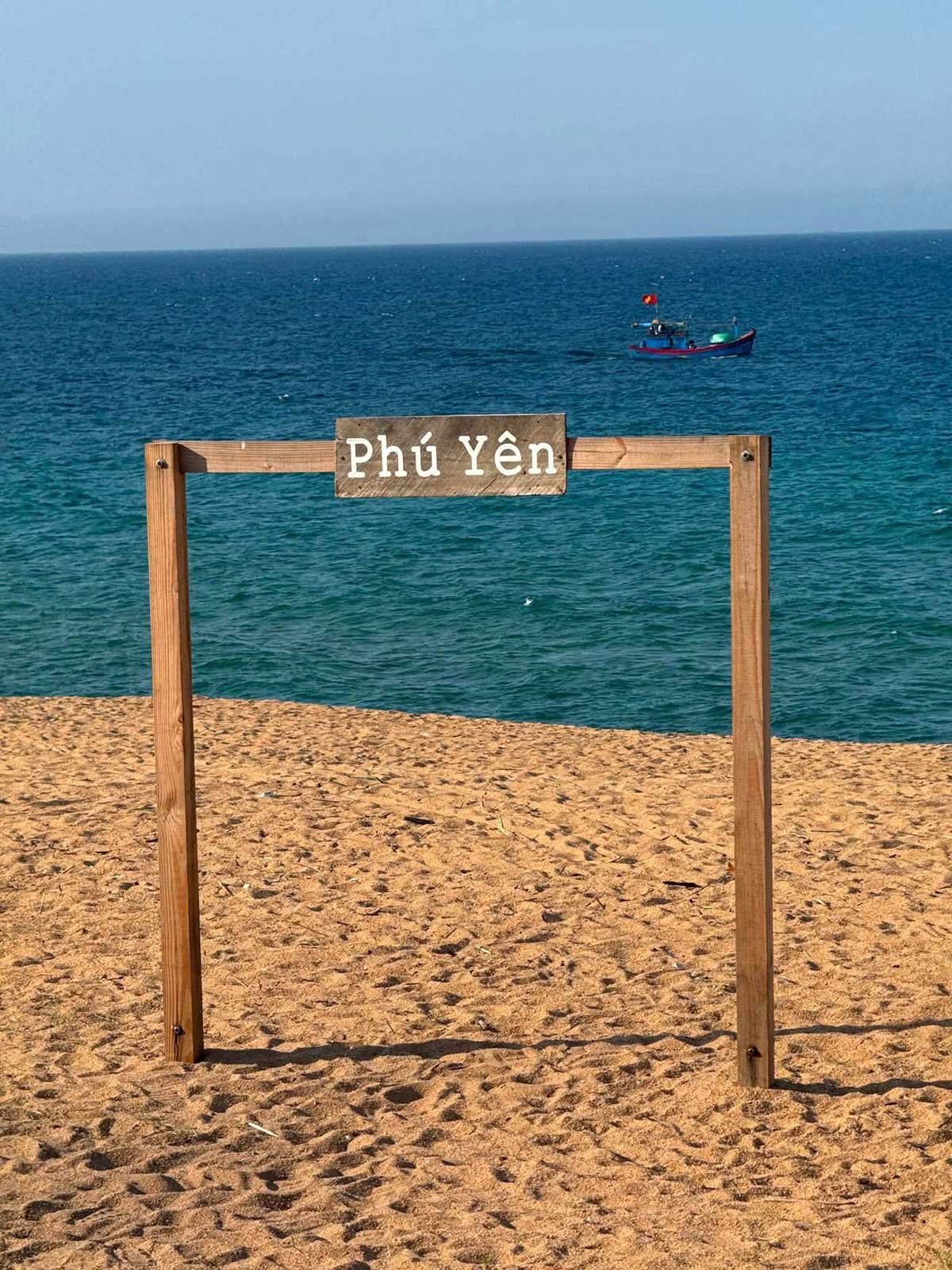 du lich phu yen