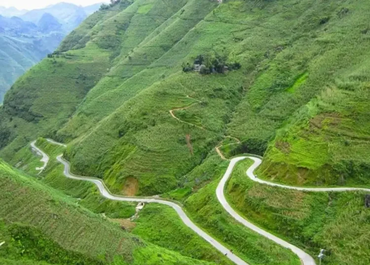 duong den Ta Xua