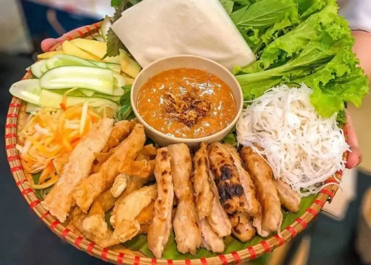 Nem nuong o Bao Loc